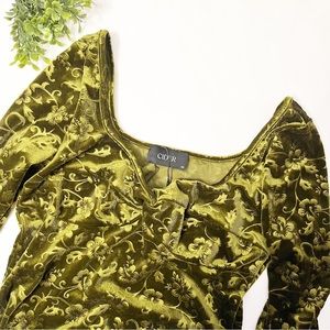 Cider| Velvet Sweetheart Twist Floral Bell Sleeve Mini Dress